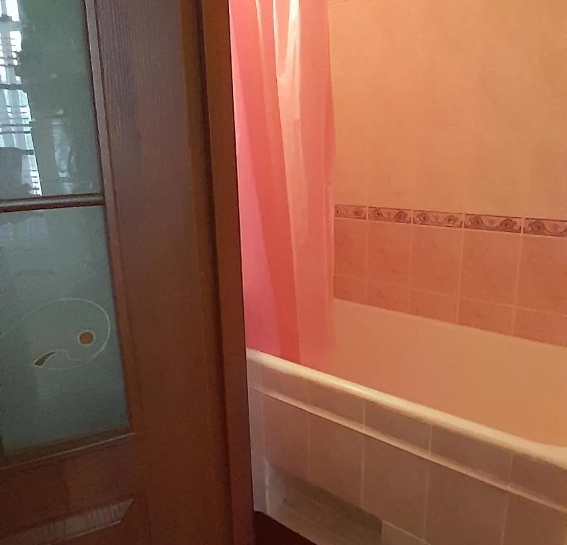 1Ком Апартаменты,Парковка,Улхорватская